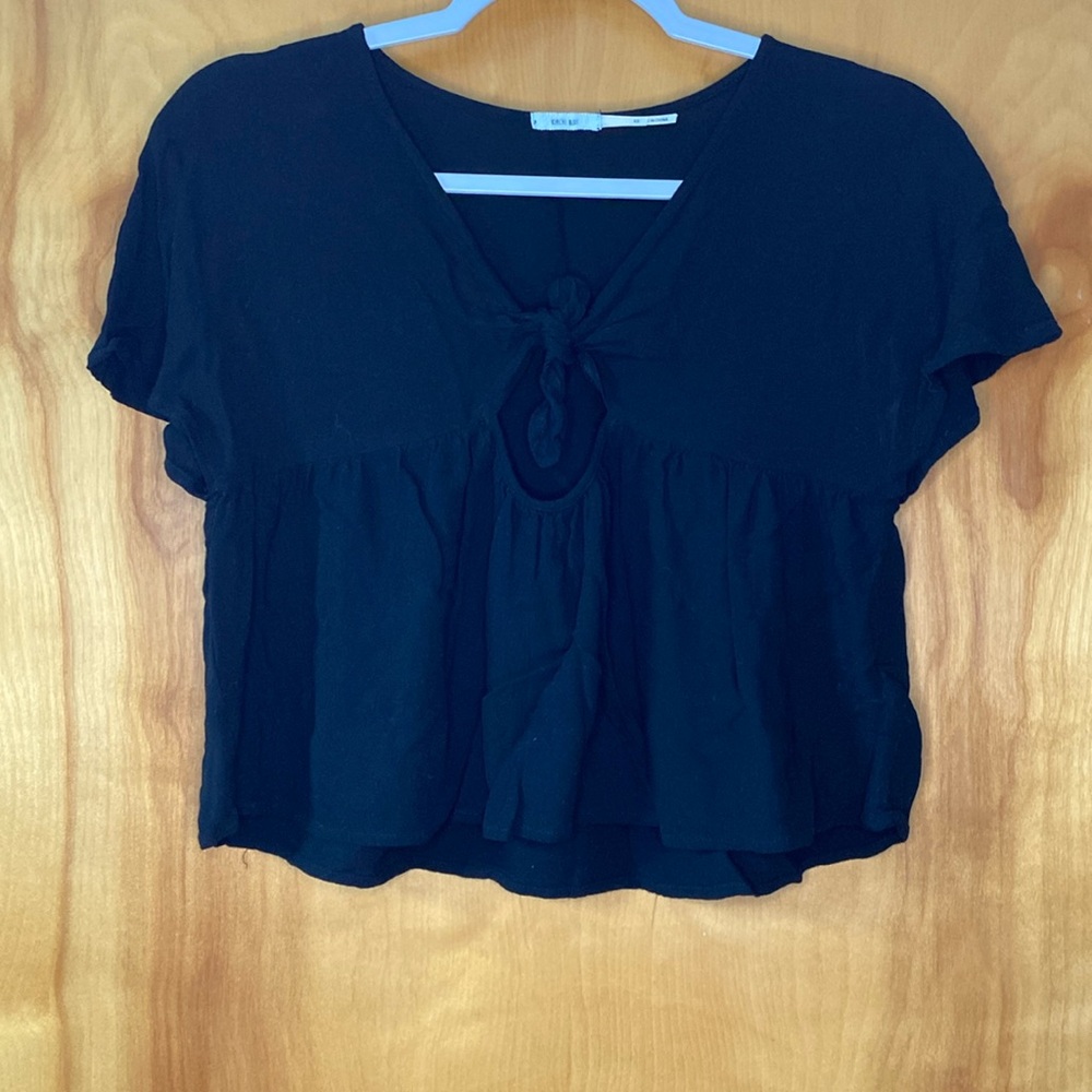 Kimchi Blue keyhole blouse